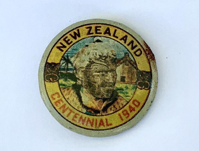 1940 New Zealand Centennial Maori tin badge pin